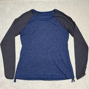 Lucy Midweight Long Sleeve Top Shirt Blue and Gray Women’s Large